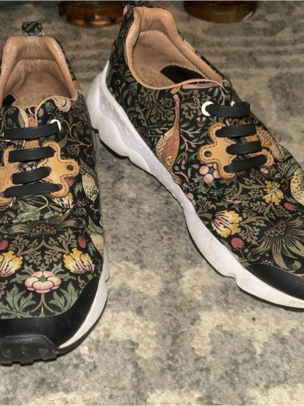 Flower Mountain Women’s Floral Botanical Sneakers size 7 Lace Up Shoes